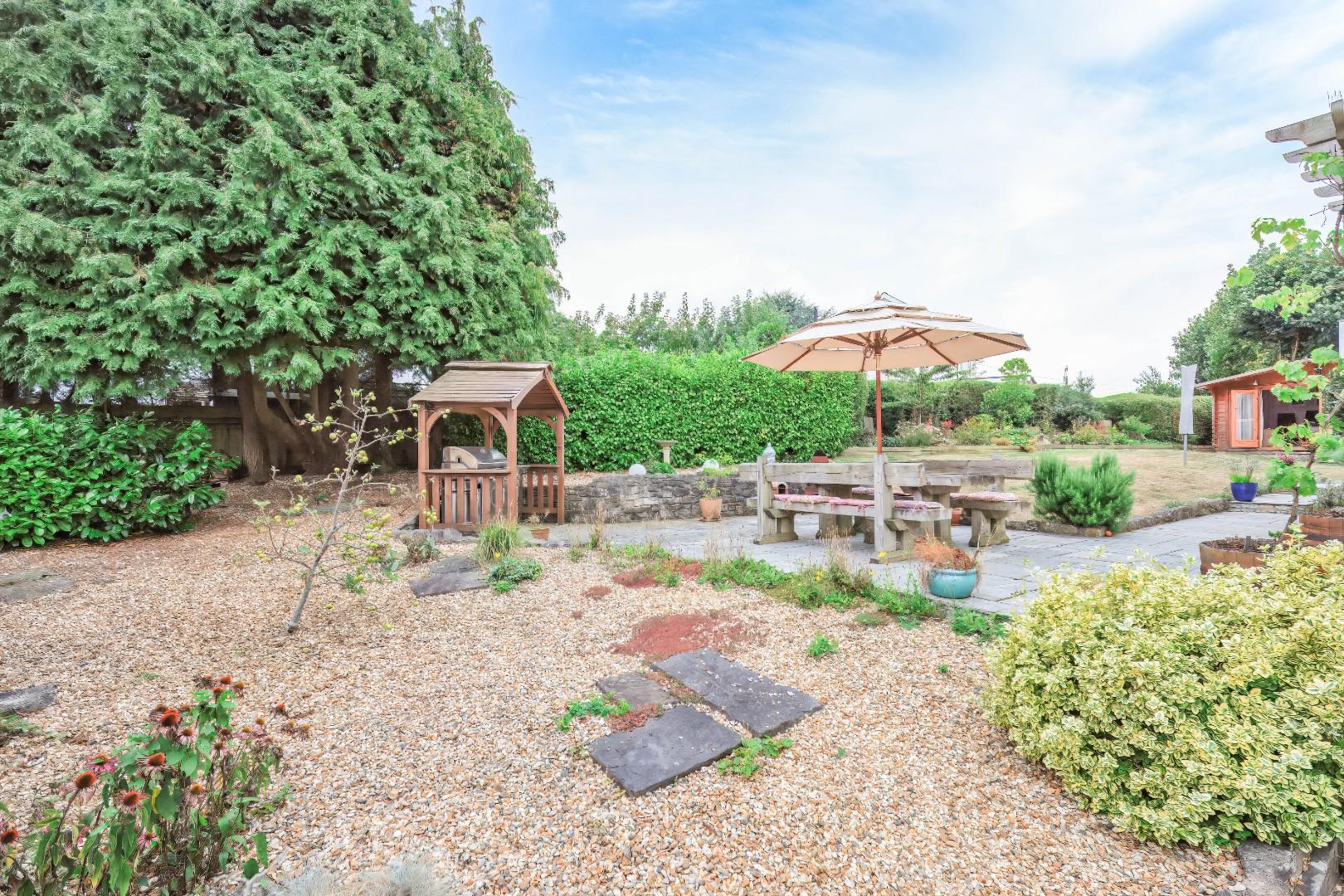 Bracklinn, St. Quentins Close, Llanblethian, Cowbridge, Vale of Glamorgan, CF71 7EZ